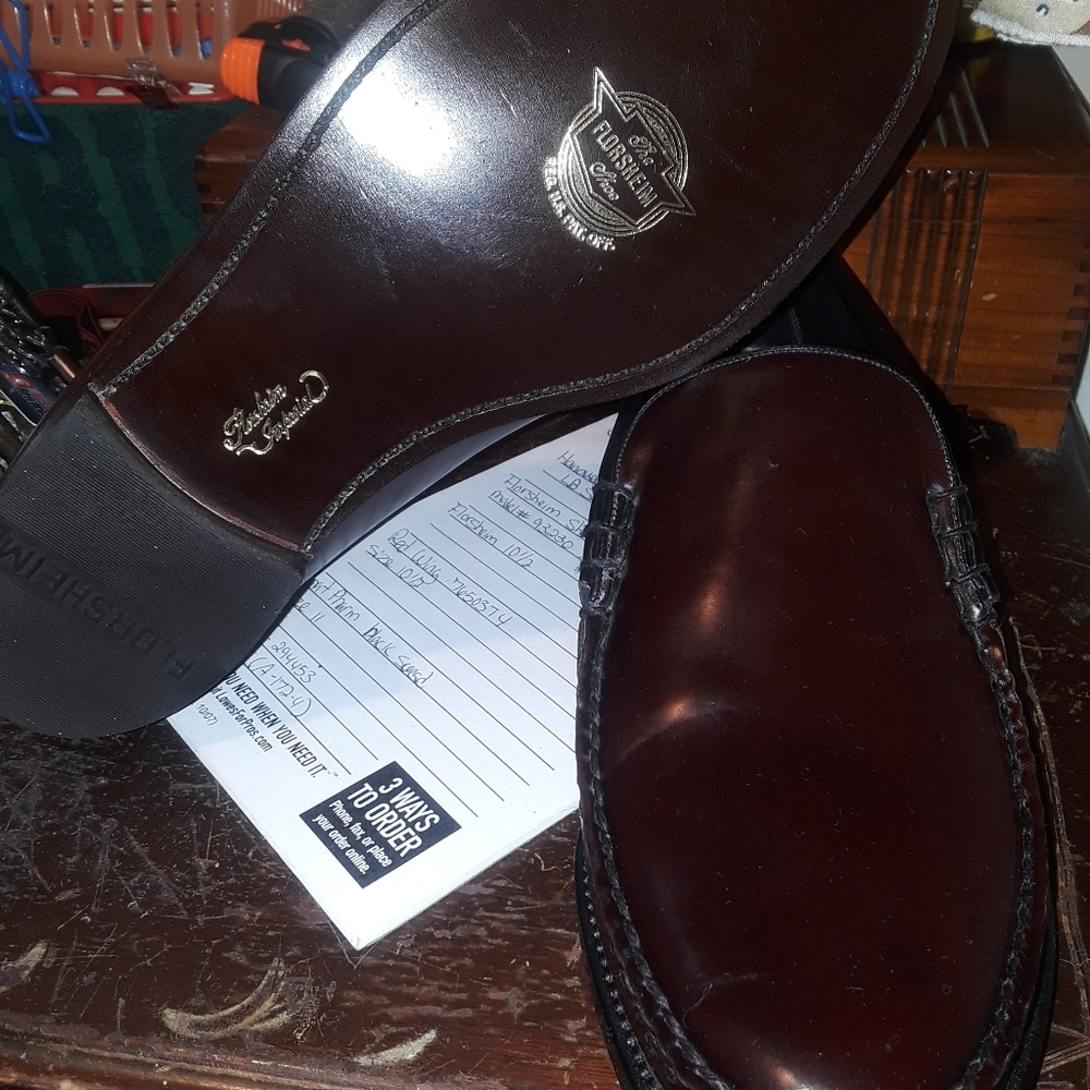 Size 10 1/2 vintage florsheim yumas